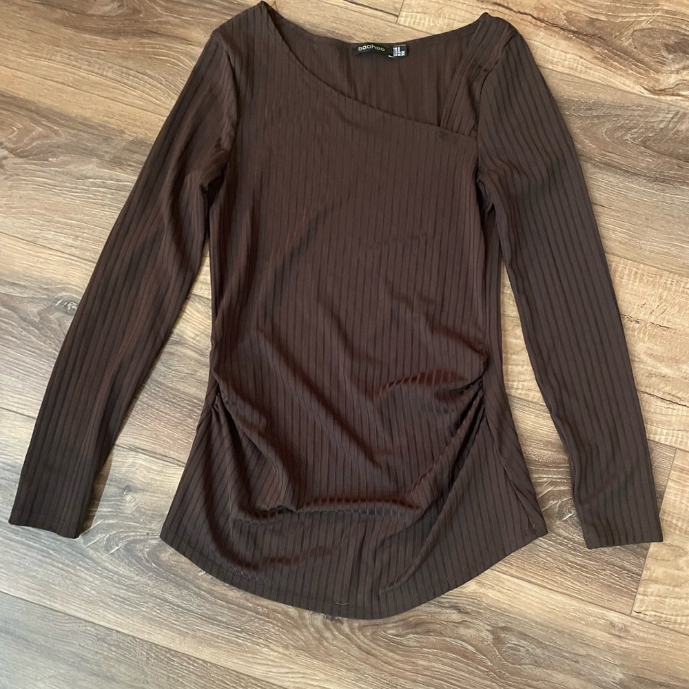 Elegant Brown Ribbed Women's Top